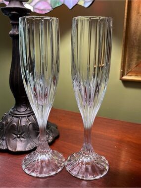 Set of 2 Vintage Mikasa‎ Crystal Park Lane Champagne Toast Glasses
